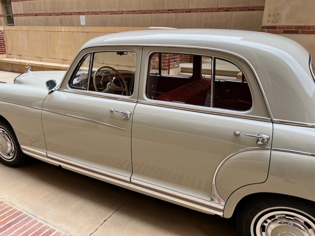 1959 Mercedes 220S Hydrak Ponton