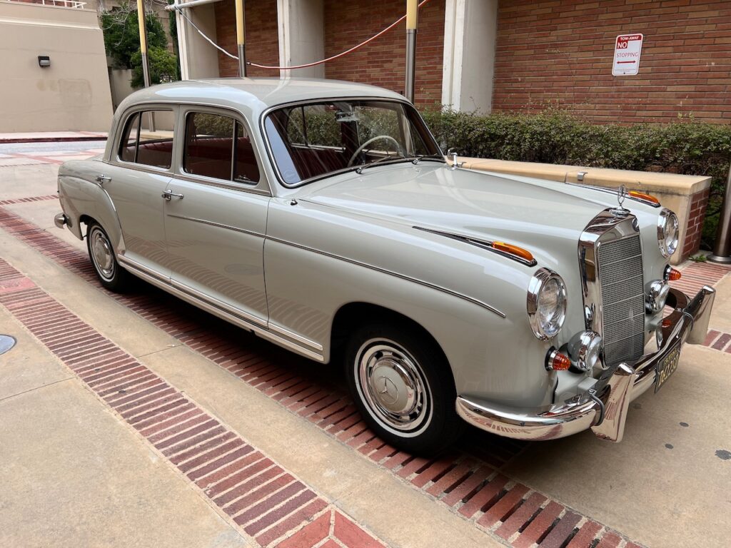 1959 Mercedes 220S Hydrak Ponton