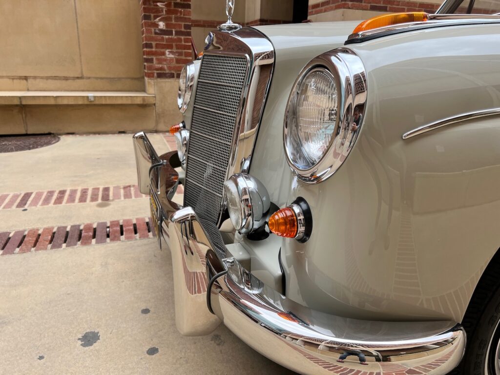 1959 Mercedes 220S Hydrak Ponton