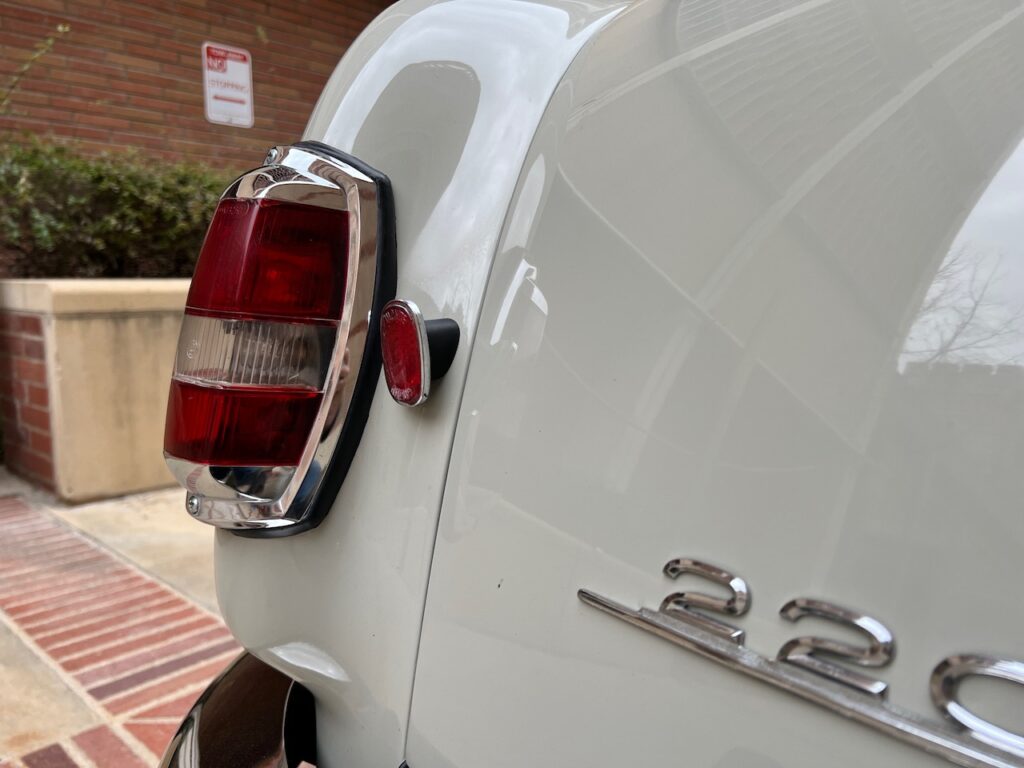 1959 Mercedes 220S Hydrak Ponton