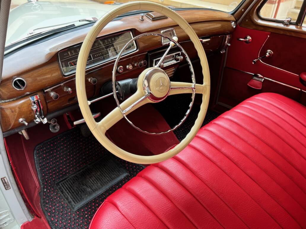 1959 Mercedes 220S Hydrak Ponton
